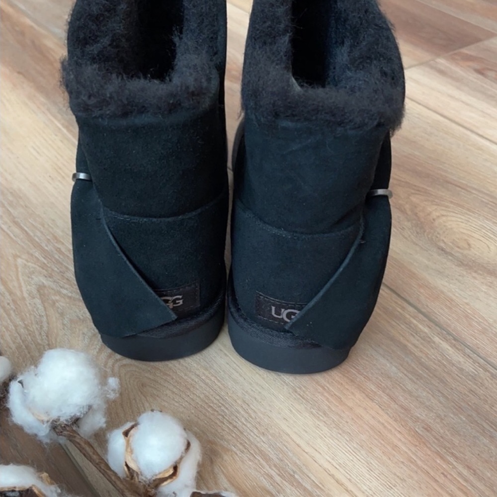 🌿UGG🌿 CLASSIC MINI TWIST BOOTS - Picture 6 of 10